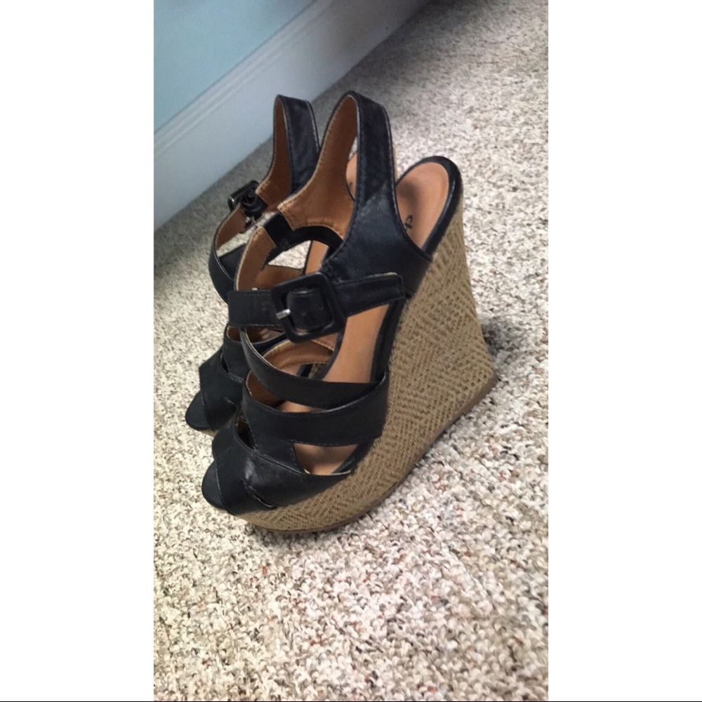 Charlotte Russe wedges size 8